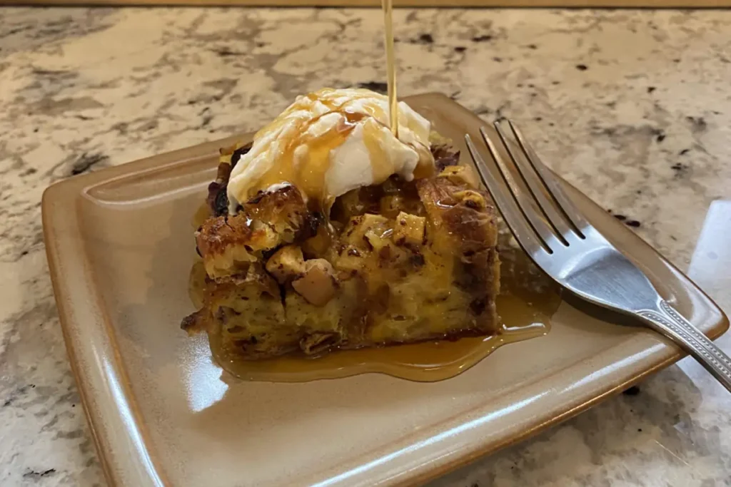 Sunny breakfast room at Inn on the Creek